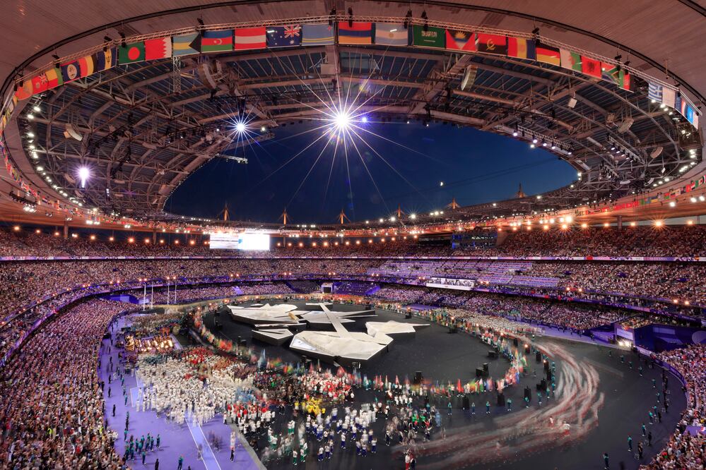 El Estadio de Francia durante el desfile de la ceremonia de clausura de los Juegos Olímpicos de París 2024 - Foto: EFE