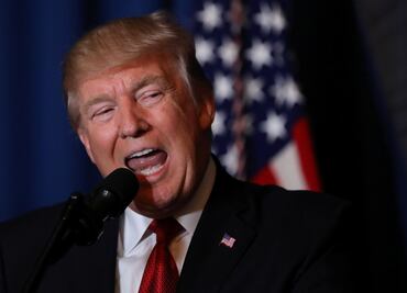 Propietarios de la NFL le temen a sus jugadores, asegura Trump