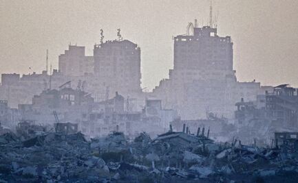 Israel pide a residentes de la ciudad de Gaza afectados por la hambruna que abandonen el lugar; ejército ataca edificios