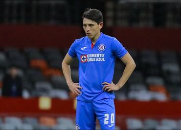Cruz Azul debuta a su segundo futbolista en la era Caixinha