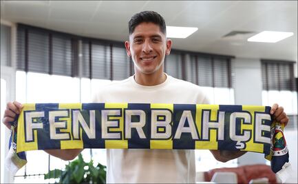 Edson Álvarez aterriza en Turquía para cerrar su traspaso al Fenerbahçe; sería presentado en las próximas horas