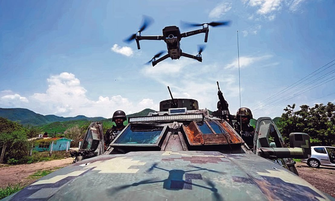 El senador republicano aseguró que no solo sirven para traficar drogas, sino para “espiar, atacar civiles, asesinar líderes, chocar con aviones, destruir edificios”.