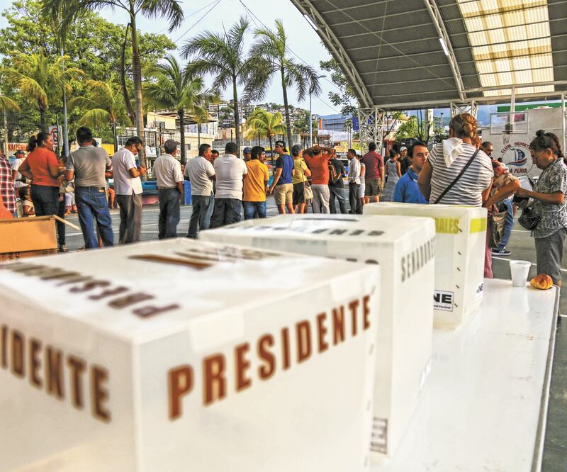 Los servidores de la nación, que promovieron el voto por López Obrador en 2018, fueron los encargados de levantar el censo. ARCHIVO EL UNIVERSAL