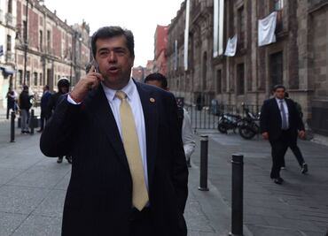 Pedro Haces justifica uso de helicóptero privado de Ricardo Monreal; “quien trabaja anda en cielo, mar y tierra”, dice