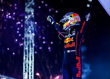 Famosos reaccionan a la victoria de “Checo” Pérez en el GP de Singapur