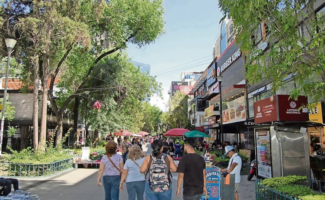Prevén que haya más policías bilingües y guías turísticos, señaló Carlos Villalobos, líder de asociación civil. Foto: Especial