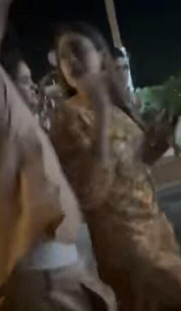 "Bad Bunny, aprende": Usuarios aplauden a Dua Lipa tras negarse "amablemente" a dar foto a fan