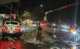 Atienden encharcamientos y desbordamiento en barranca en Cuajimalpa; lluvias en CDMX activaron alerta púrpura