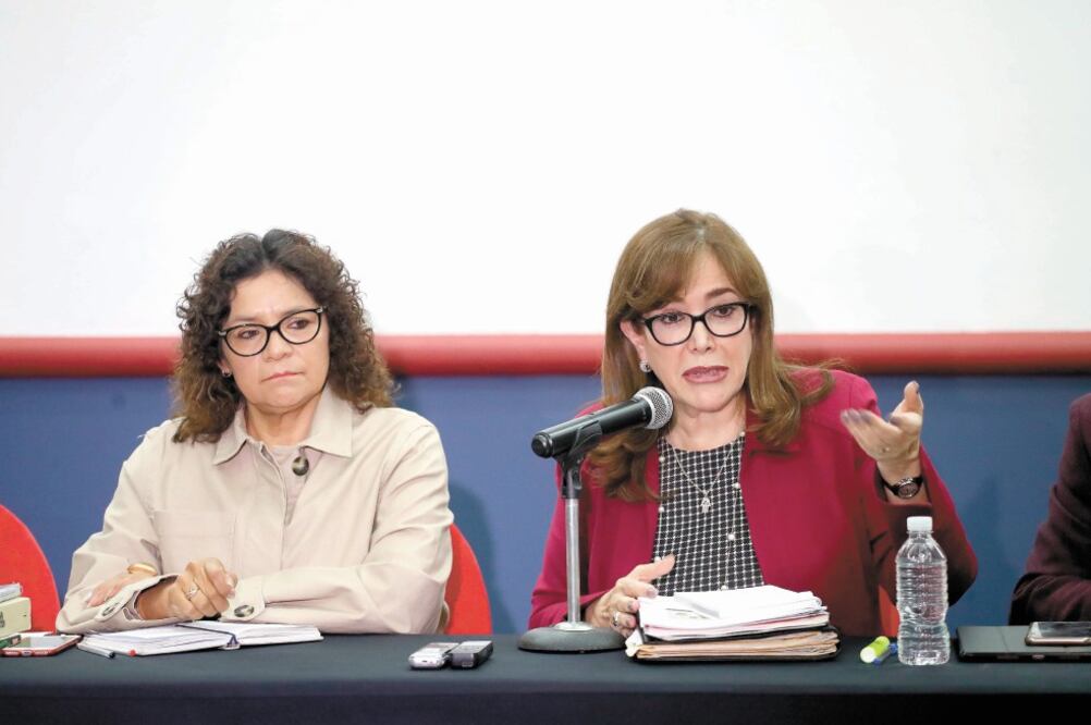 La dirigente morenista Yeidckol Polevnsky pidió a sus compañeros de partido no meterse en el tema Baja California, “porque eso beneficia al PAN”. Foto/GERMÁN ESPINOSA. EL UNIVERSAL