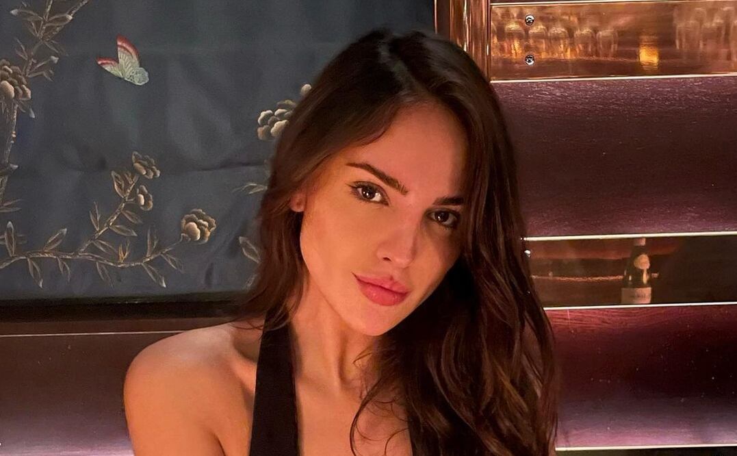 Eiza González viste un elegante corset de una marca ucraniana. Foto: Instagram @eizagonzalez