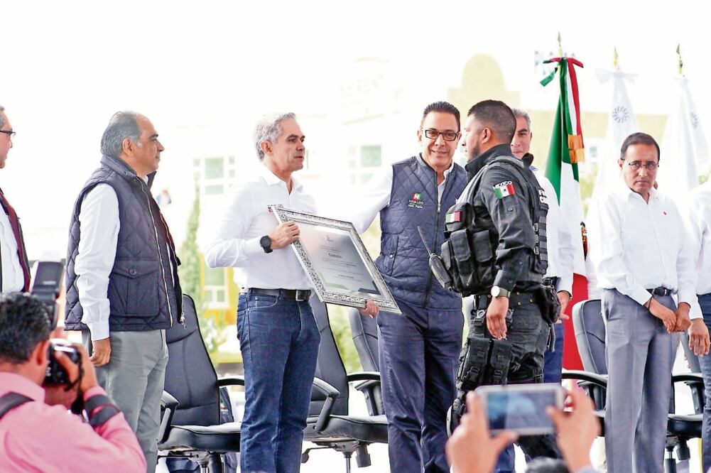 Durante la ceremonia del balance del operativo de Fuerza Conago, el gobernador priísta destacó la labor de los elementos de seguridad, quienes demuestran que están comprometidos con su actuación, aseveró. (ESPECIAL)