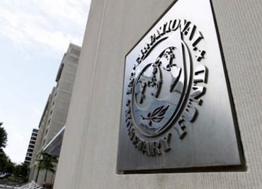 Perspectivas fiscales empeoran con aranceles de EU, advierte FMI; prevé que México reducirá su déficit con recortes al gasto