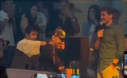 VIDEO: Iker Casillas dedica canción de Shakira para Piqué en evento de la Kings League