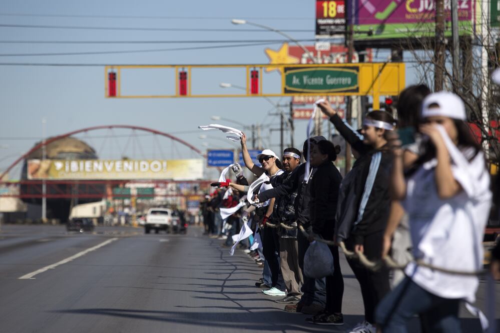 Voluntarios participan durante simulacro de la llegada del papa Francisco (Foto: Xinhua) 