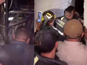 VIDEO: Bomberos rescatan a hombre tras quedarse atorado entre dos muros en la Venustiano Carranza