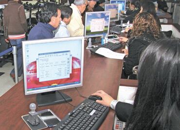 Listos los amparos contra la ley de austeridad