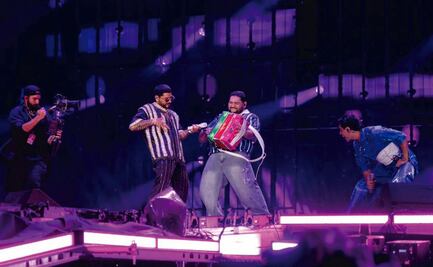 Grupo Firme arma fiesta musical bajo la lluvia