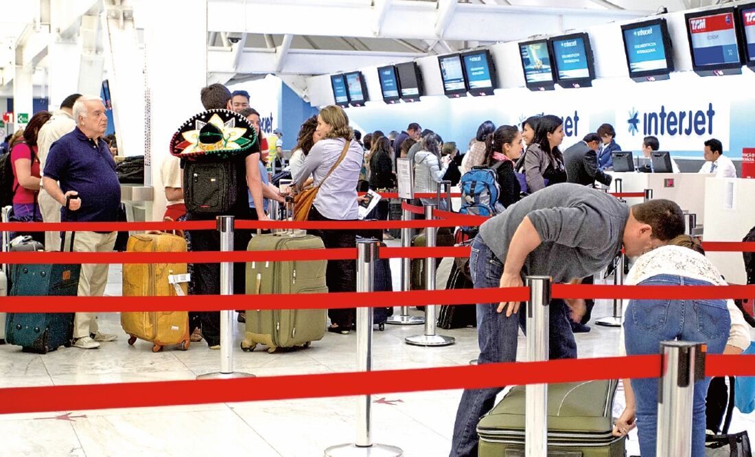 El aeropuerto declaró que las revisiones se llevan a cabo con el mayor respeto a la privacidad de pasajeros y en estricto apego al estado de derecho. Foto: CUARTOSCURO