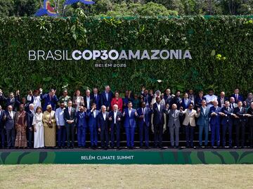 El mundo "no soporta más" el modelo basado en uso intensivo de energías fósiles, dice Lula en cumbre previa a la COP30