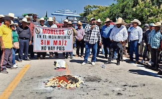 Campesinos y productores agrícolas de Morelos levantan bloqueo de Autopista Siglo XXI; llegan a acuerdo con la Federación