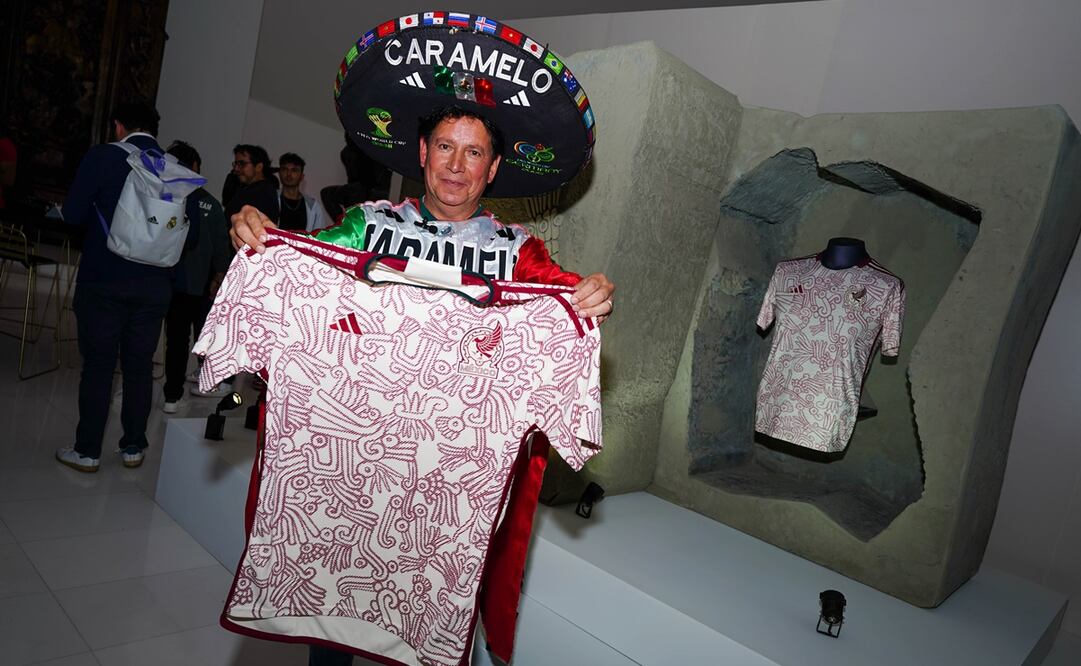 Caramelo en la presentación de la camiseta visitante de la Selección / Foto: Imago7