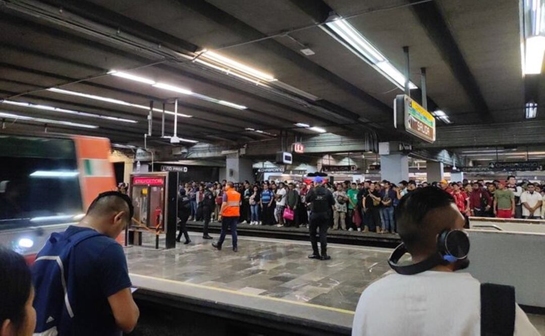 La presencia de un paraguas en vías que afectó el paso de un convoy. Foto: Especial