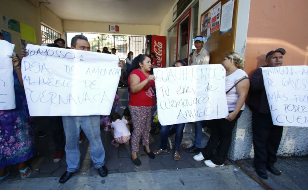 Comerciantes de un mercado en Cuernavaca protestaron en contra de la decisión de iniciar un juicio político en contra del alcalde Cuauhtémoc Blanco Bravo.