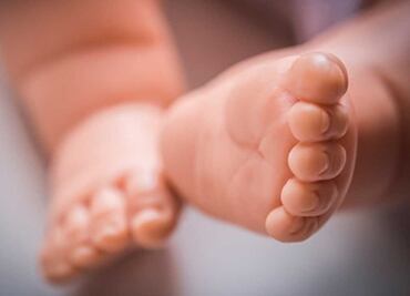 Casa hogar resguarda a bebé abandonada por sus papás cuando los invitaron a comer en Sinaloa
