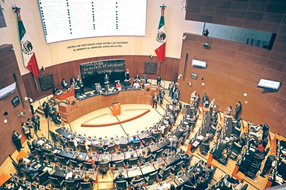 El Senado de la República recibió las leyes reglamentarias de la reforma educativa de parte de la Cámara de Diputados. Foto/ARCHIVO EL UNIVERSAL