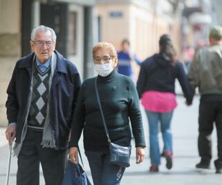 Infectados, 21 pasajeros de crucero varado