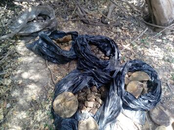 Hallan 60 kilos de goma de opio abandonada en Durango