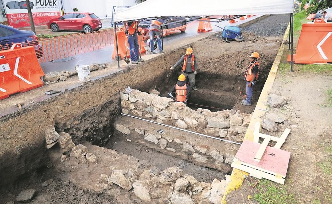 La estructura parece un paso a desnivel o canal, dijo el INAH. Foto: Especial.