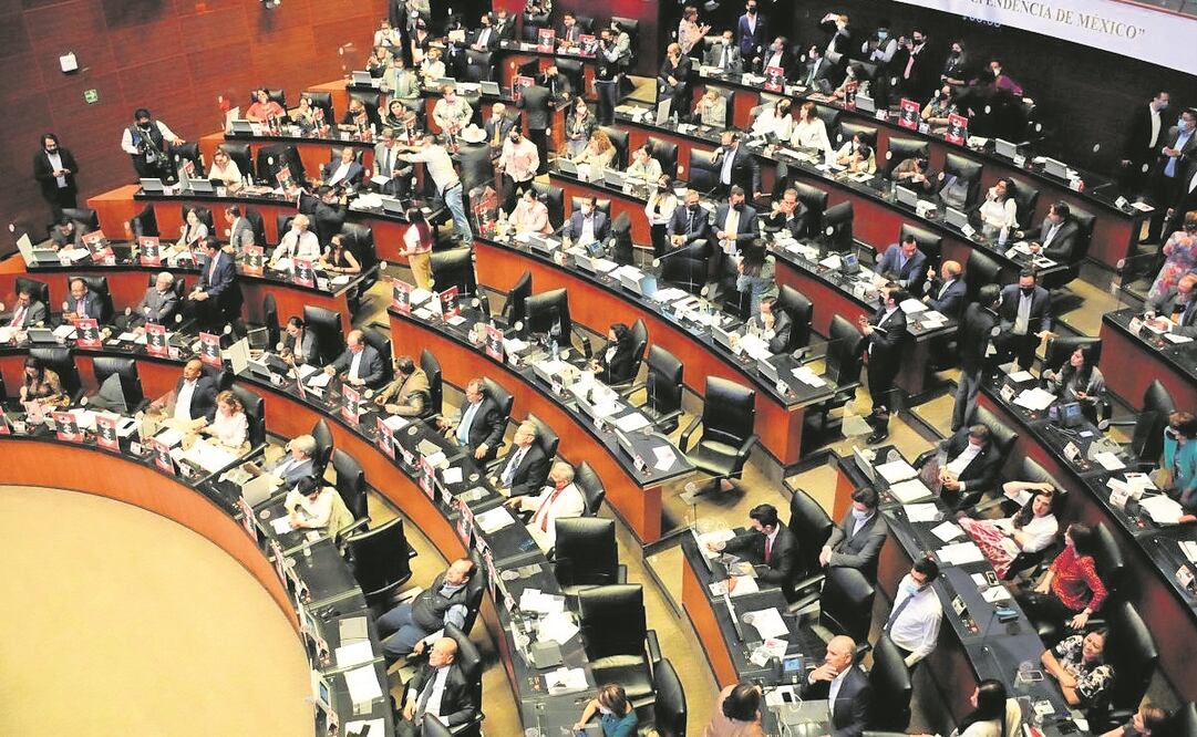 El dictamen de la reforma a la Ley Minera se aprobó ayer en el Senado con 87 votos de Morena, PT, PVEM y Movimiento Ciudadano, así como parte del grupo plural; 20 en contra del PAN y 16 abstenciones del PRI y PRD. Foto: DANIEL AUGUSTO/ CUARTOSCURO