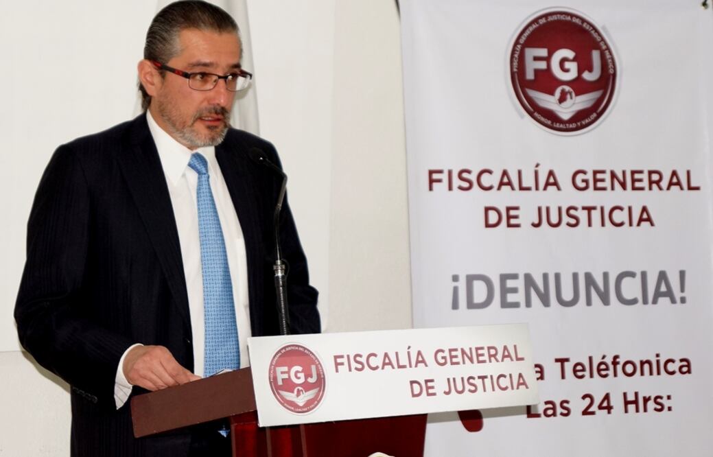  Alejandro Jaime Gómez Sánchez, fiscal de Justicia del Estado de México, informó que fue detenido Luis Enrique “N”, de 17 años de edad, quien presuntamente asesinó a sus primos. Foto: Especial