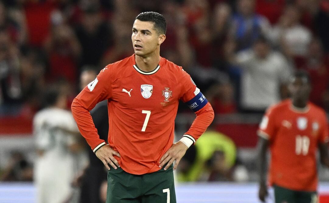 Cristiano Ronaldo llama "idiotas" a periodistas que criticaron a Joao Félix / Foto: AP