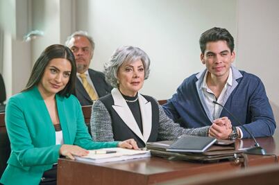 Virginia conmueve a Jaqueline Andere