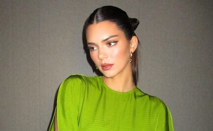 Kendall Jenner luce impresionante vestido cut out de los 90