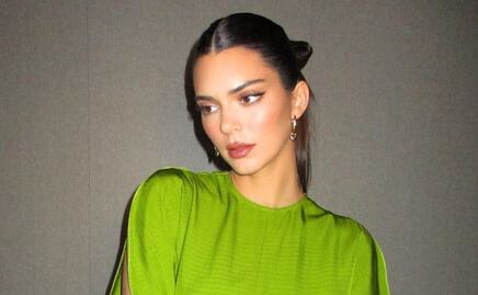 Kendall Jenner luce impresionante vestido cut out de los 90