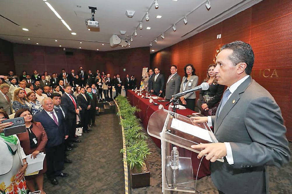 El gobernador de Quintana Roo, Carlos Joaquín González, en la inauguración del Segundo Foro de Industria y Comercio Exterior, en el Senado. 