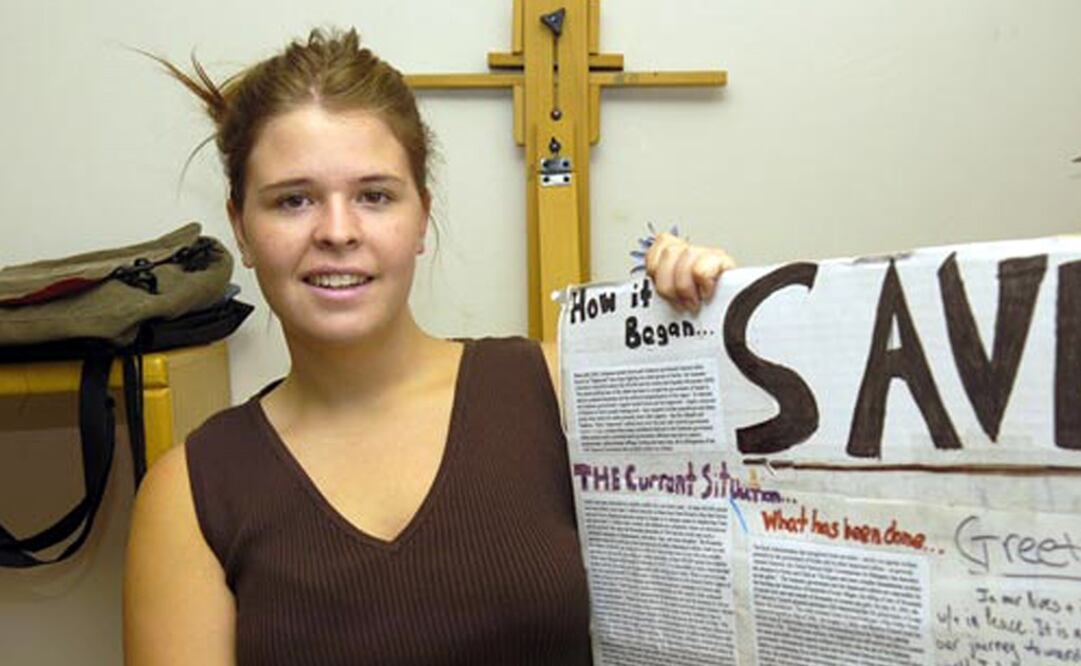 Mueller, de 26 años y originaria de Prescott (Arizona), se trasladó a Siria para trabajar en labores humanitarias, hasta que fue secuestrada en la ciudad de Alepo y pasó hasta 17 meses como rehén  (Foto: AP)