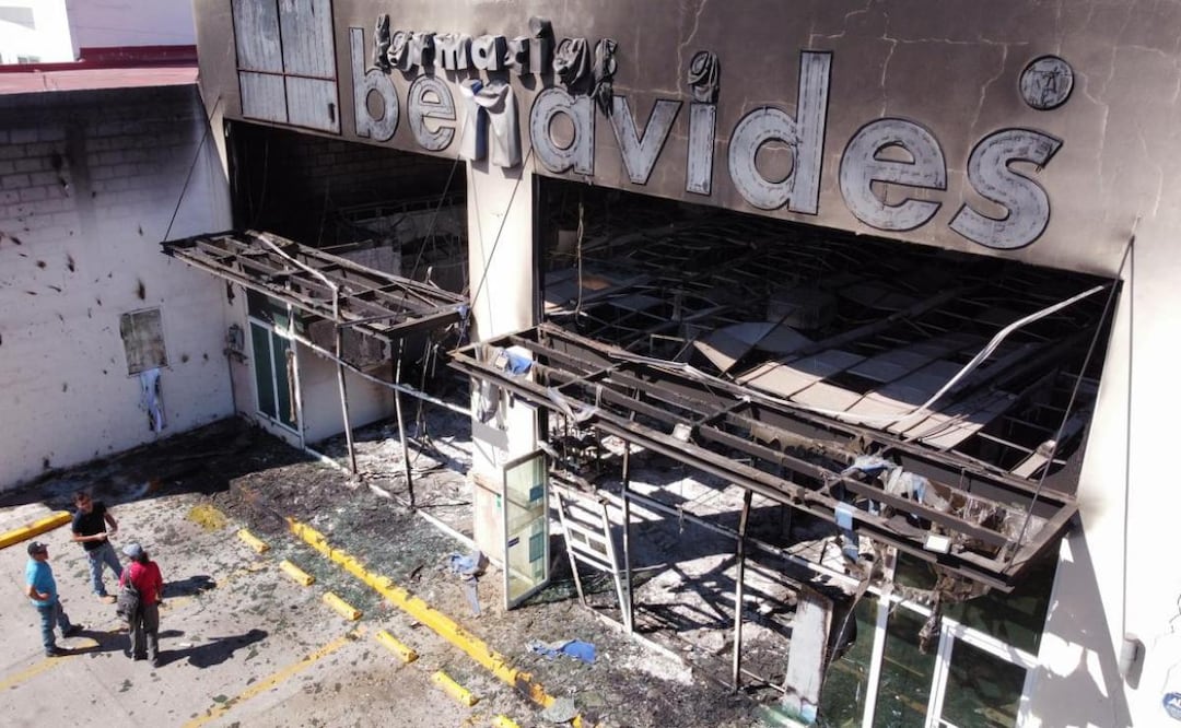 Comercios en ruinas tras el operativo contra "El Mencho" en Jalisco (27/02/2026). Foto: Juan Carlos Williams / EL UNIVERSAL