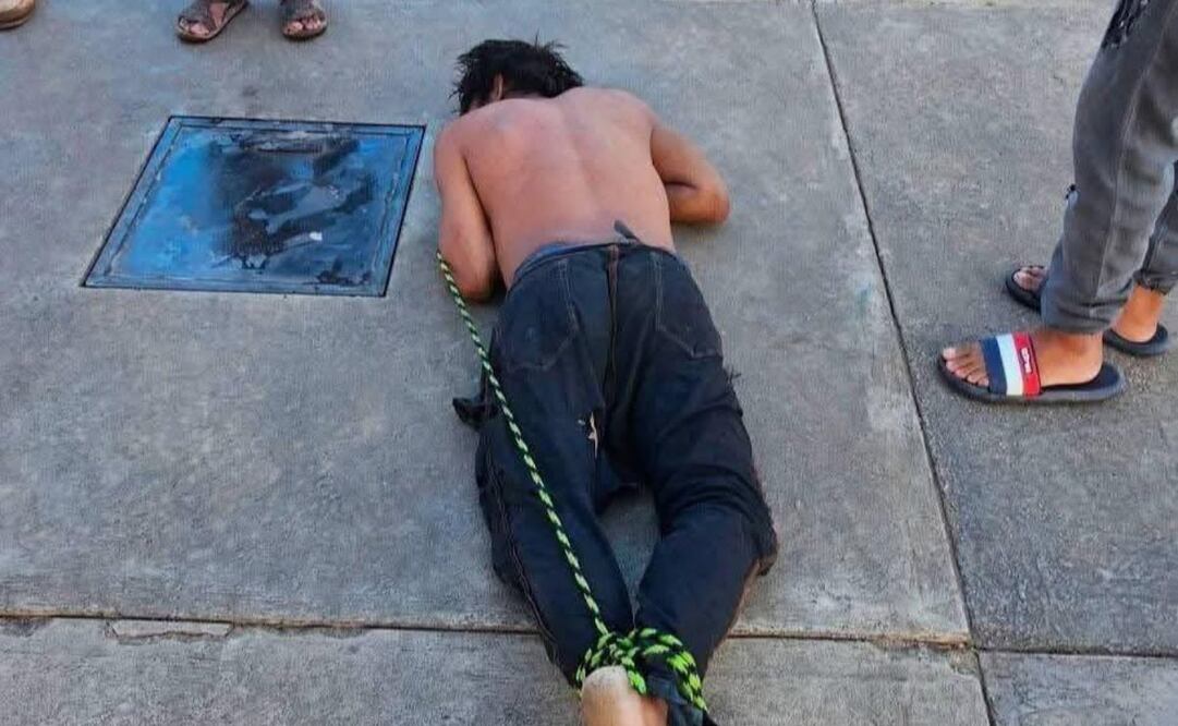 Vecinos linchan a hombre por entrar a vivienda y desnudarse en Tekax, Yucatán (17/09/2025). Foto: Especial