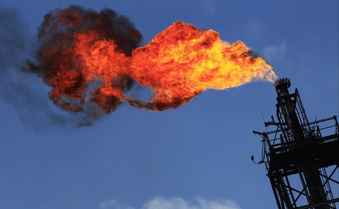Excess natural gas is being flared, or burnt off, at a flare stack at the refinery in Tula - Photo: Henry Romero/REUTERS