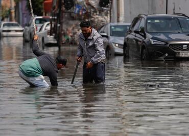Lluvias azotan a Iztapalapa; al menos mil 66 viviendas están afectadas por severas inundaciones, informa alcaldía