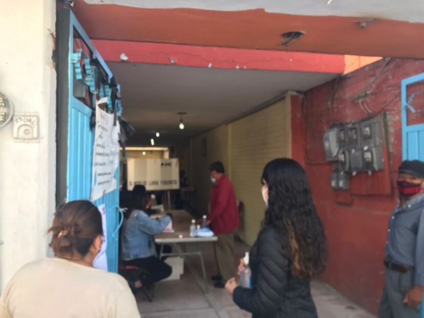 "Qué poca madre", dicen vecinos de colonia CTM sección 8 por casilla no instalada