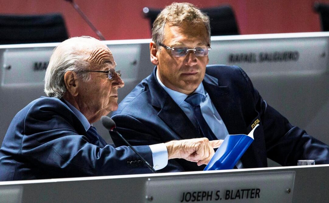 FIFA extiende 45 días más la suspensión de Valcke