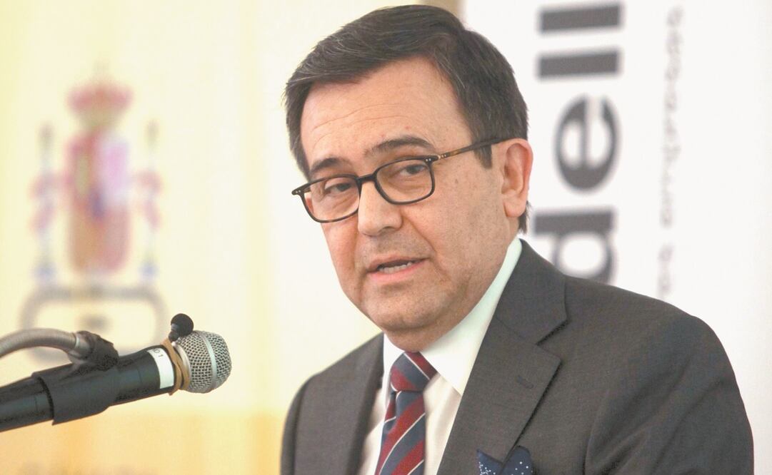 Ildefonso Guajardo fue titular de la SE con Peña Nieto. Foto: ARCHIVO EL UNIVERSAL