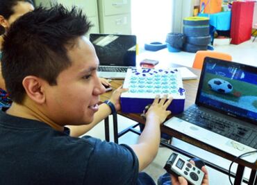 Niños con discapacidad podrán leer y escribir con programa de la UNAM