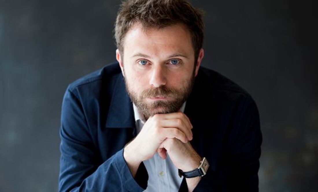 El escritor italiano Paolo Giordano acaba de publicar su primer ensayo, "En tiempos de contagio", en el que reflexiona sobre lo que podemos aprender de esta pandemia.Foto: Getty Images vía BBC