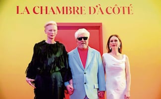 Reconocen el trabajo de Almodóvar en comedia